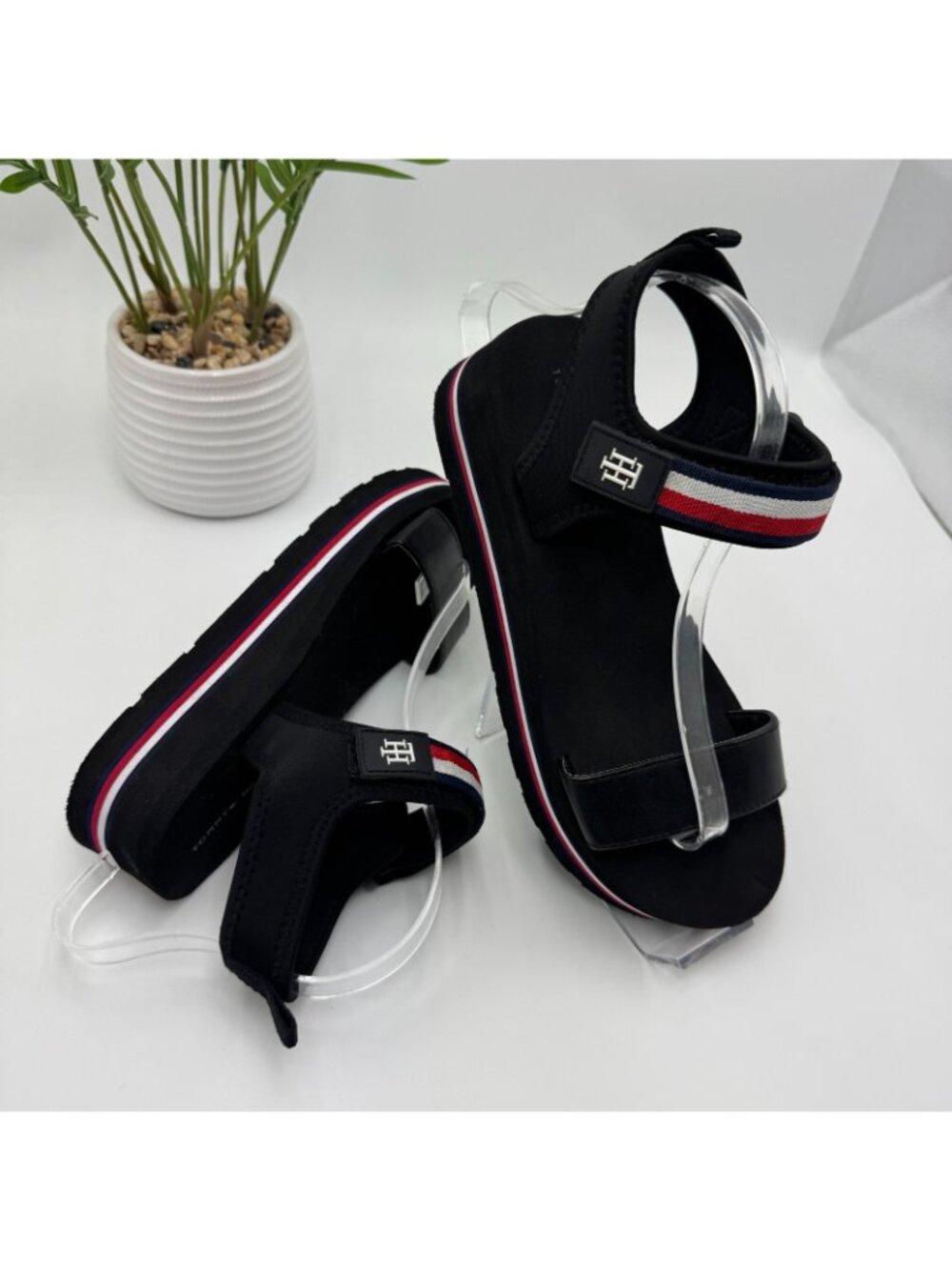 Tommy Hilfiger Avrett Slingback Sandal Women's 8 Black Leather Platform Strappy